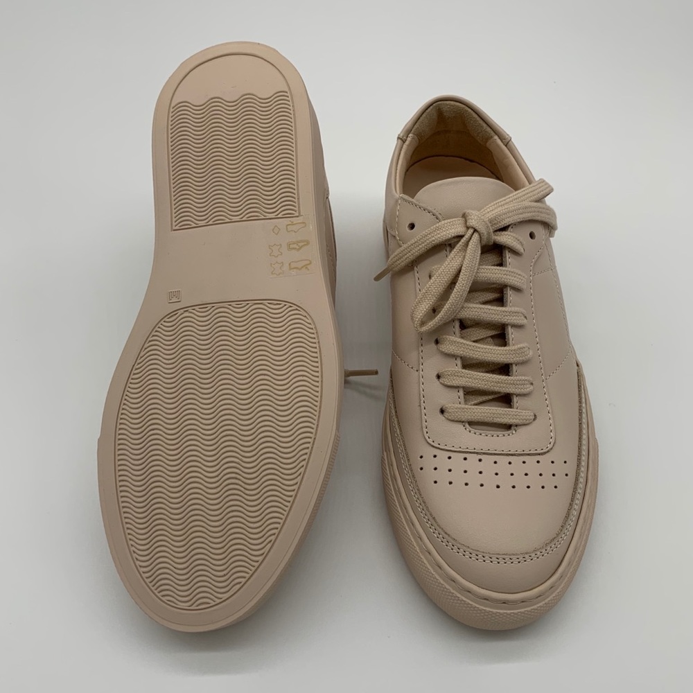 COMMON PROJECTS Resort Low-Top Classic Sneaker - Picture 6 of 11